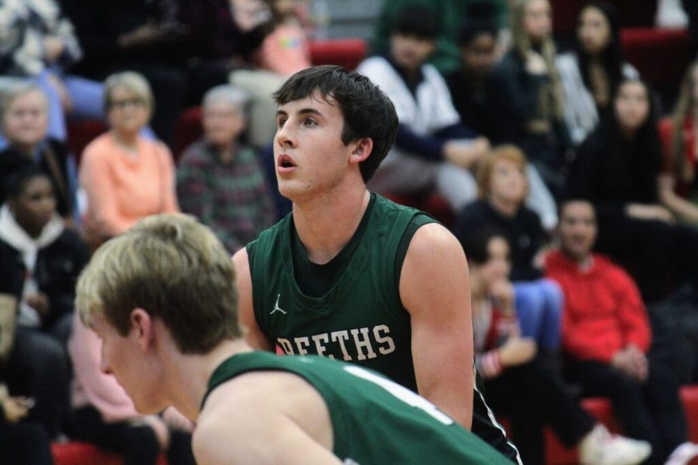 R-P basketball player